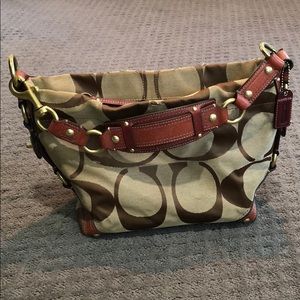 Coach medium size purse